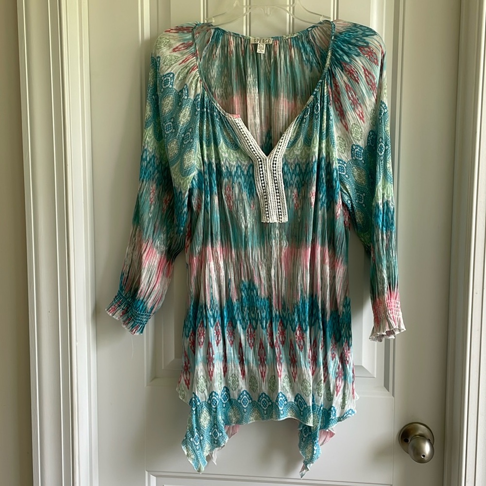 Spense Woman’s Top